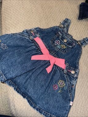 🍄6/9m Oshkosh Toddler Girls denim Bib Jumper Ribbon pink  tie embroidery flowers